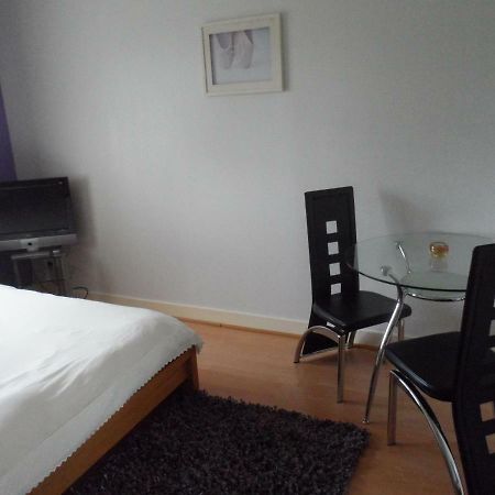 بيزلي Homestay Oakridge Crescent المظهر الخارجي الصورة